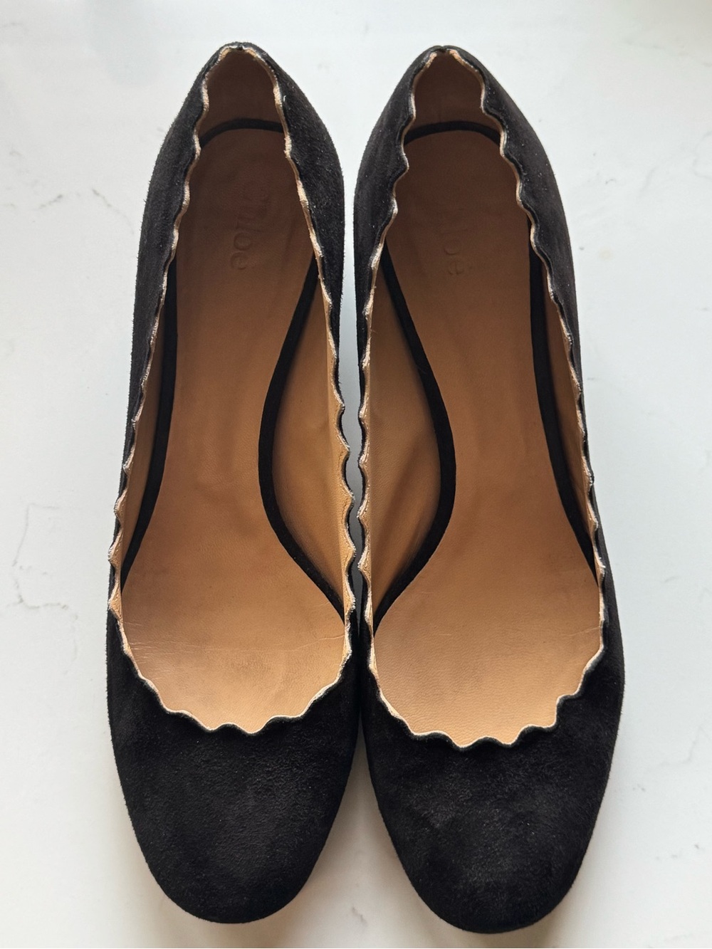 Chloé Lauren Scalloped Suede Black Block Heel Pumps Size 39.5